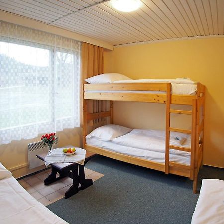 Pod Javorem Hotel Velké Karlovice Exterior foto